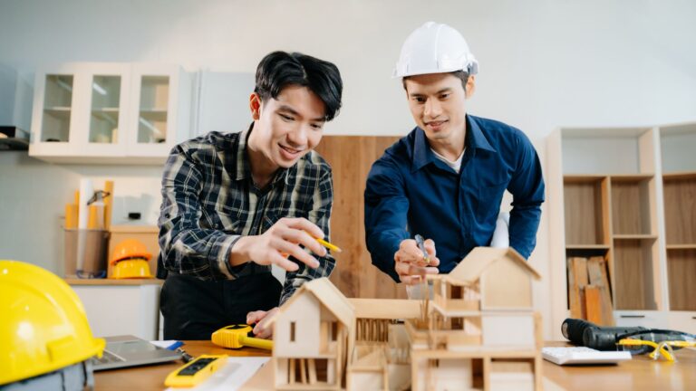 Därför behöver modellbyggare rätt ljus och förstoring