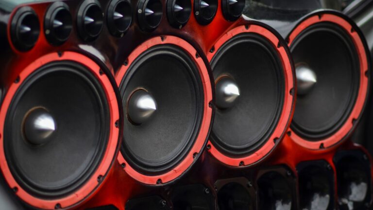 Vad är en raggarplanka och varför väljer så många den till bilen?